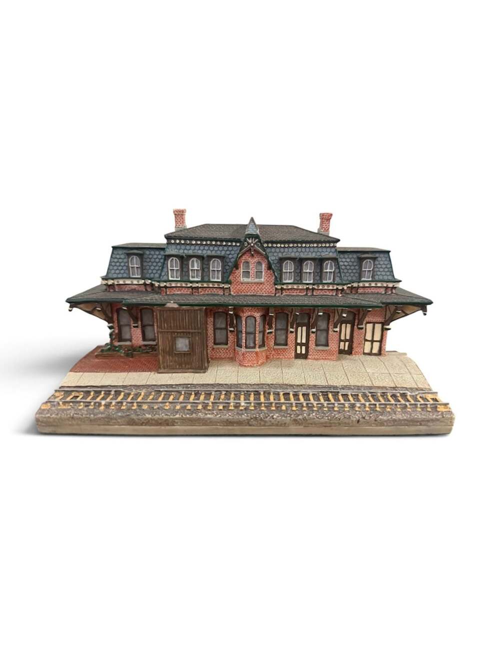 Danbury Mint The Bethlehem Railroad Station 1993 Sculpture